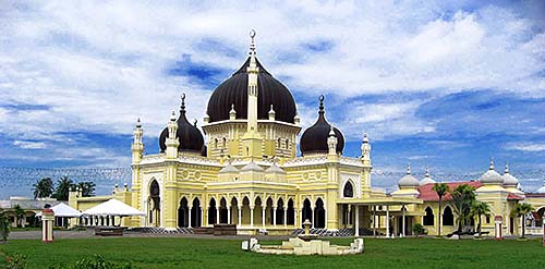 'Masjid Zahir | Alor Setar' by Asienreisender